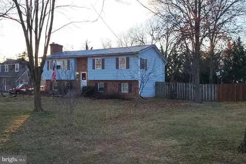 105 Wythe Ave, Stephens City, VA 22655