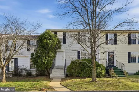 202 Emily Ln, Winchester, VA 22602