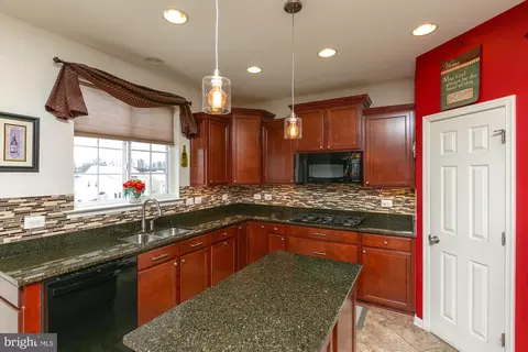 Kitchen - 224 Morlyn Dr, Stephenson, VA 22656 photo 3 of 6