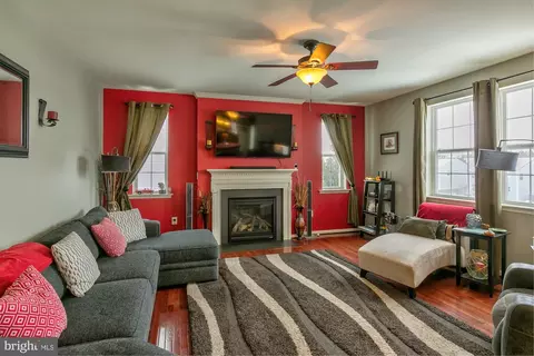 Living - 224 Morlyn Dr, Stephenson, VA 22656 photo 1 of 5