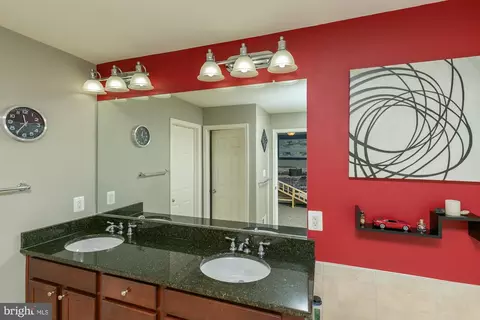 Bath - 224 Morlyn Dr, Stephenson, VA 22656 photo 2 of 3