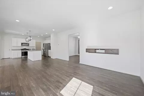 Living - 101 Centifour Dr, Stephenson, VA 22656 photo 3 of 6