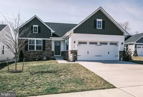 108 Buena Vista Dr, Stephens City, VA 22655