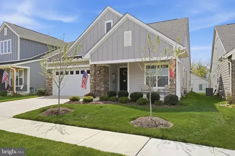 152 Milkweed Dr, Lake Frederick, VA 22630