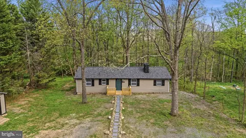 105 Buckskin Trl, Winchester, VA 22602