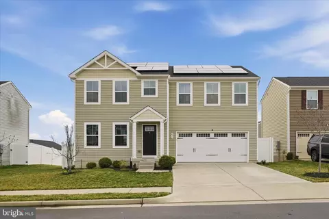 471 Coville St, Middletown, VA 22645