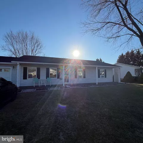 209 Somerset Dr, Stephens City, VA 22655