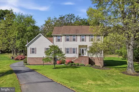 155 Bunchberry Ridge Ct, Stephens City, VA 22655