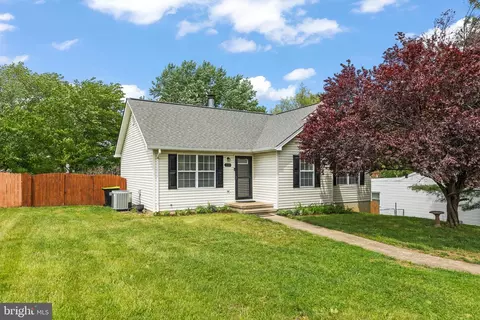 106 Plantation Dr, Winchester, VA 22602