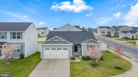 201 Coville St, Middletown, VA 22645