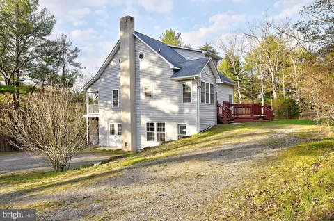 235 Peppermint Spring Ln, Winchester, VA 22603
