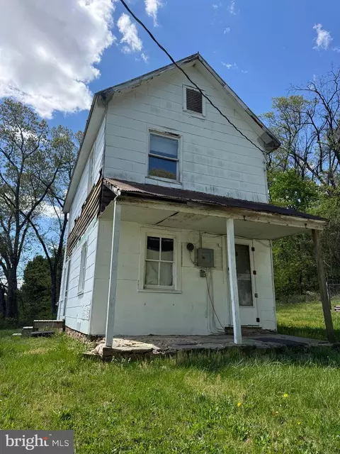 557 Frog Hollow Rd, Winchester, VA 22603