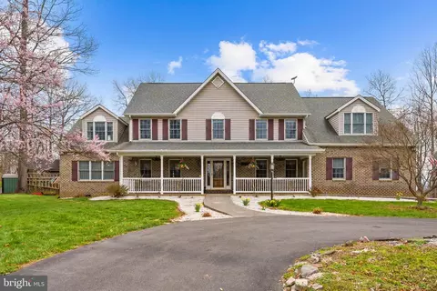 530 Laurel Grove Rd, Winchester, VA 22602