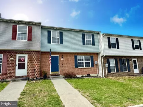 407 Emily Ln, Winchester, VA 22602