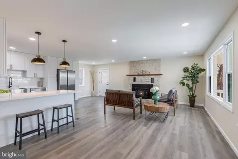 Living - 224 Hawk, Winchester, VA 22602 photo 3 of 3