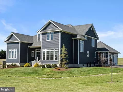 125 Skyjes Ln, Winchester, VA 22602