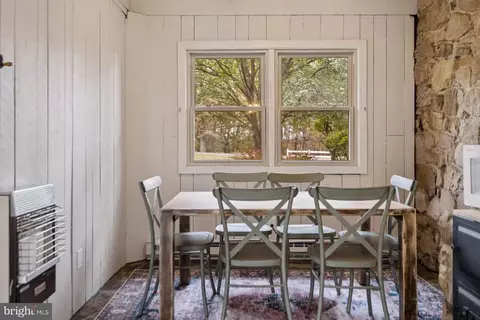 Dining - 105 Apache Trl, Winchester, VA 22602 photo 1 of 2