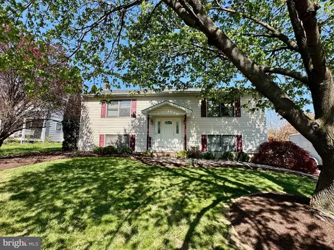 213 Killdeer Rd, Stephens City, VA 22655