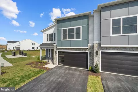 104 Wagtail Ln, Winchester, VA 22603