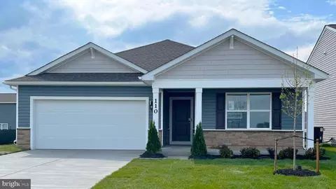 118 Bookers Crest Dr, Stephens City, VA 22655