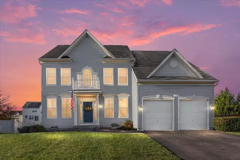 110 Vincent Dr, Stephens City, VA 22655