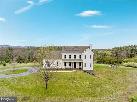 230 Conifer Ln, Winchester, VA 22602
