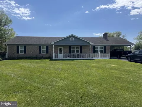 106 Essex Cir, Stephens City, VA 22655
