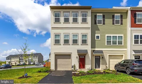 152 Galaxy Pl, Stephenson, VA 22656