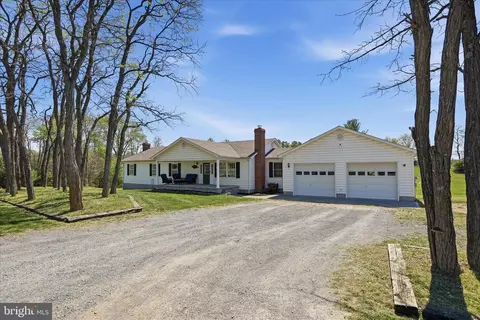 188 Marquis Ct, Winchester, VA 22603
