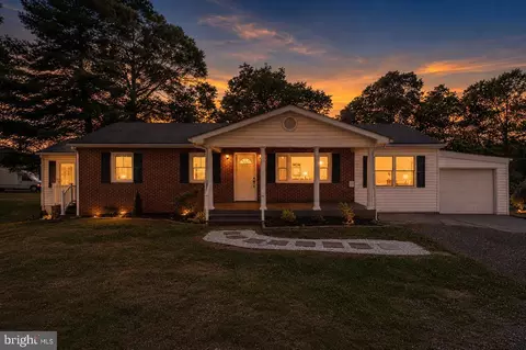 2561 Apple Pie Ridge Rd, Winchester, VA 22603