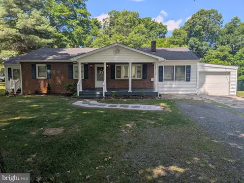 2561 Apple Pie Ridge Rd, Winchester, VA 22603