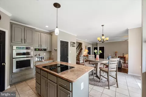Kitchen - 304 Morlyn Dr, Stephenson, VA 22656 photo 6 of 6