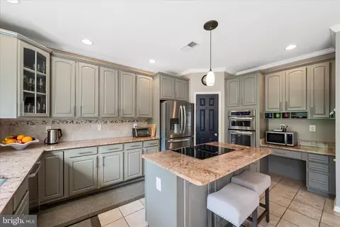 Kitchen - 304 Morlyn Dr, Stephenson, VA 22656 photo 1 of 6