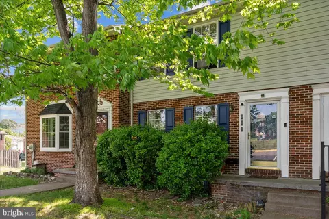 111 Willowbrook Ct, Winchester, VA 22602
