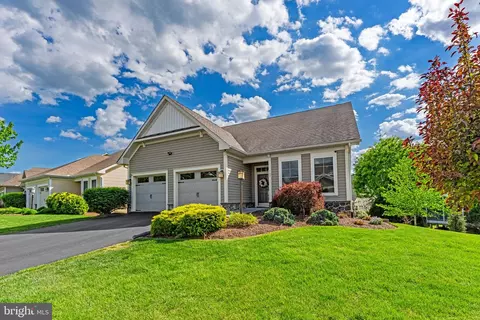 109 Tutelo Ln, Lake Frederick, VA 22630