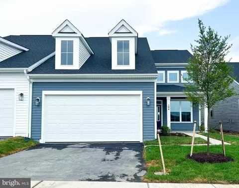 104 Zinnia Ln, Winchester, VA 22603