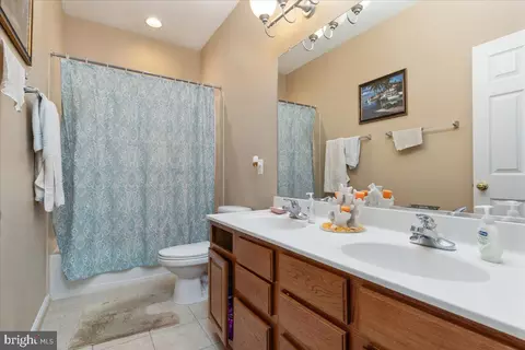 Bath - 326 Morlyn Dr, Stephenson, VA 22656 photo 3 of 4
