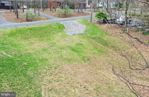 130 Dogwood Dr, Cross Junction, VA 22625
