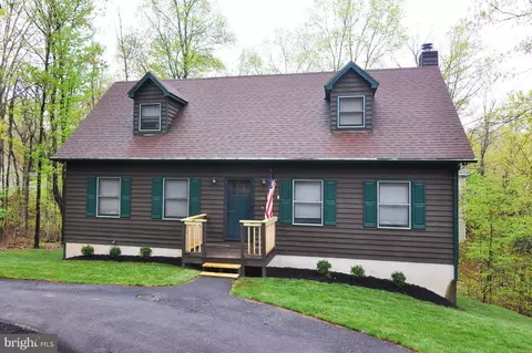 128 Dogwood Dr, Cross Junction, VA 22625