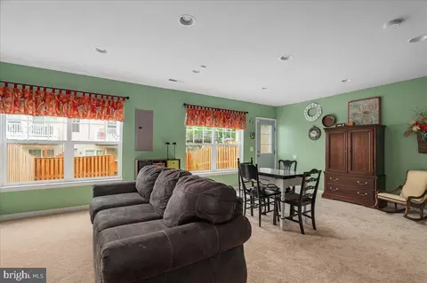 Living - 102 Rotunda Dr, Stephenson, VA 22656 photo 2 of 3
