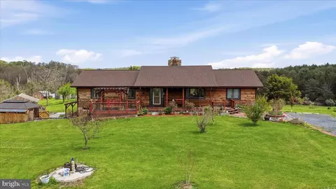 2121 S Pifer Rd, Star Tannery, VA 22654