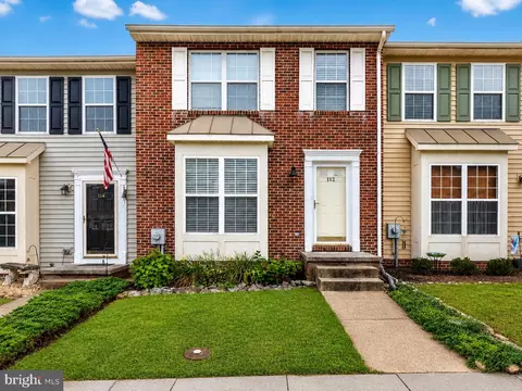 112 Chatham Sq, Winchester, VA 22601