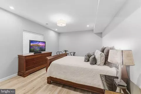 Bedroom - 159 Abrams Pointe Blvd, Winchester, VA 22602 photo 6 of 7