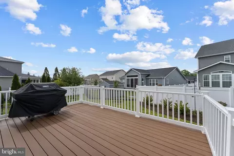 Exterior - 159 Abrams Pointe Blvd, Winchester, VA 22602 photo 7 of 10