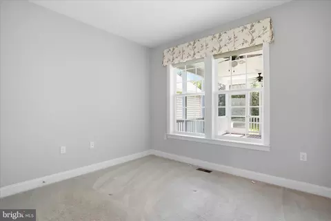 Bedroom - 104 Poppy Dr, White Post, VA 22663 photo 4 of 5