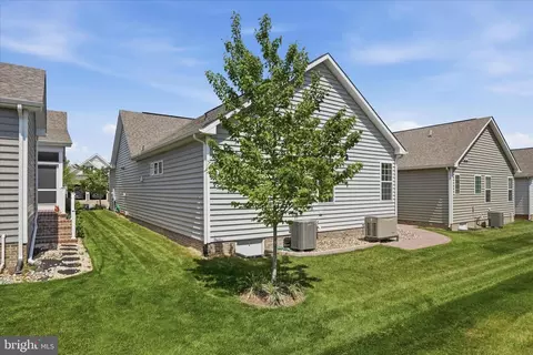 Exterior - 104 Poppy Dr, White Post, VA 22663 photo 8 of 8