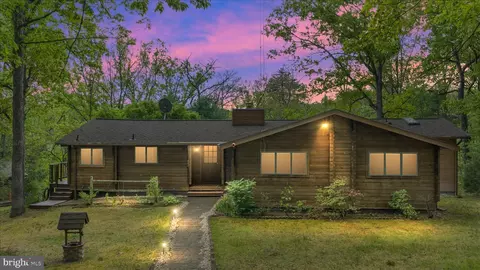 281 Boots Hill Ln, Gore, VA 22637