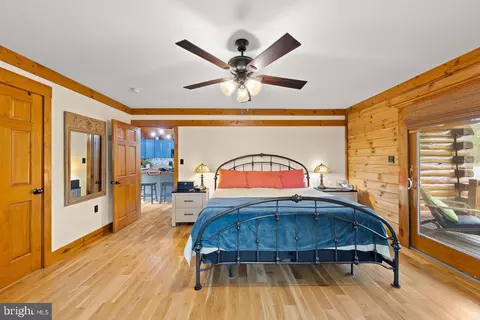 Bedroom - 140 Pine Tree Ct, Gore, VA 22637 photo 3 of 7