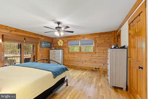Bedroom - 140 Pine Tree Ct, Gore, VA 22637 photo 2 of 7