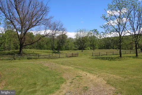 251 Barclays Run Ln, Gore, VA 22637